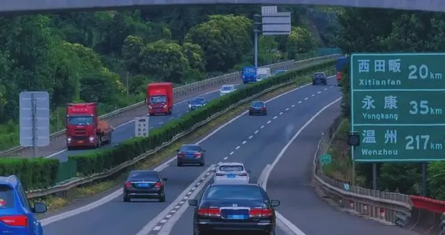 高速免费时代真来了！2万公里高速即将“脱缰”