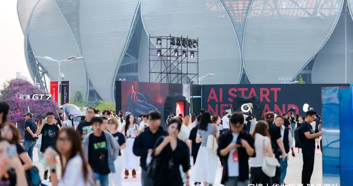 三王加冕！启境GT7有华为赤兔平台加持，兼顾玩乐与舒适