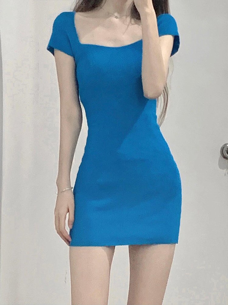 多巴胺绝美小裙修身显瘦包臀裙