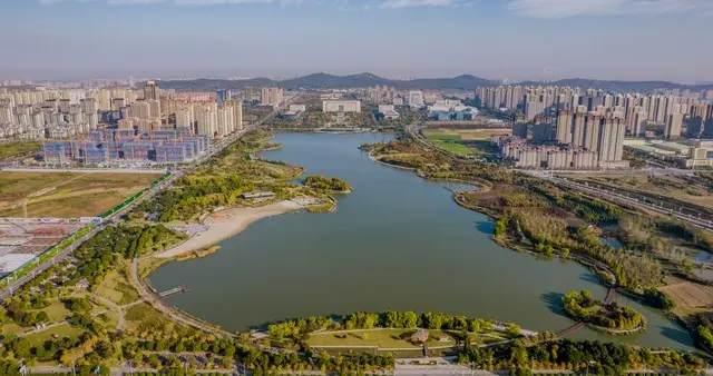 安徽区划真的神奇，淮南淮北不挨着，中间还隔了亳州蚌埠