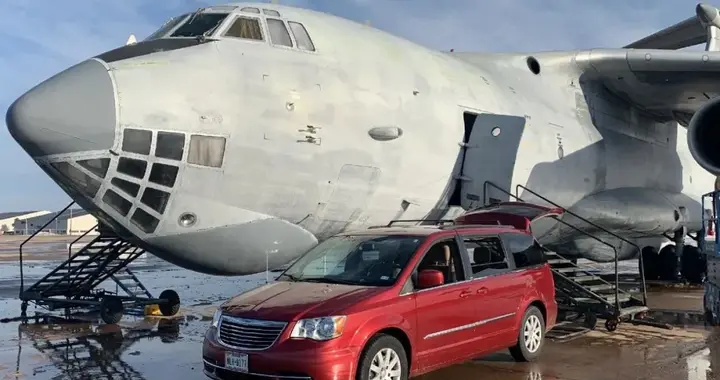 北美一架长期停放伊尔-78空中加油机寻找买主