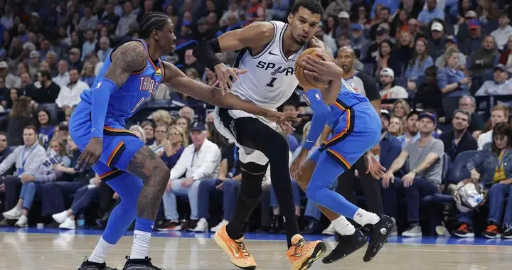 随着雷霆大胜马刺，湖人大胜，西部最新排名出炉!火箭险胜升第6