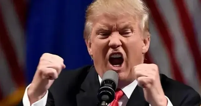 泰国打上瘾了，调停失败特朗普准备拿人，中方果断伸出4根手指头