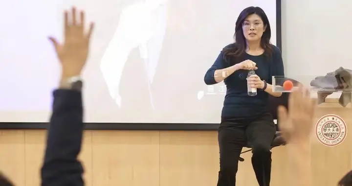 郑丽文首提访问大陆时间，赖清德迅速施压，国民派南霸天出山了