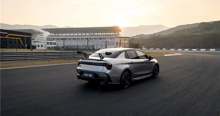 热血不打烊!领克 03 宁波赛道日开启全年驾控狂欢