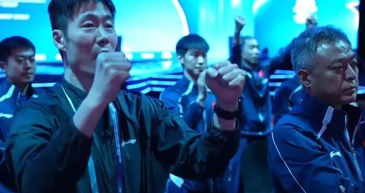 国乒最后一刻公布世乒赛团体名单 乒协主动询问樊振东自愿放弃参赛