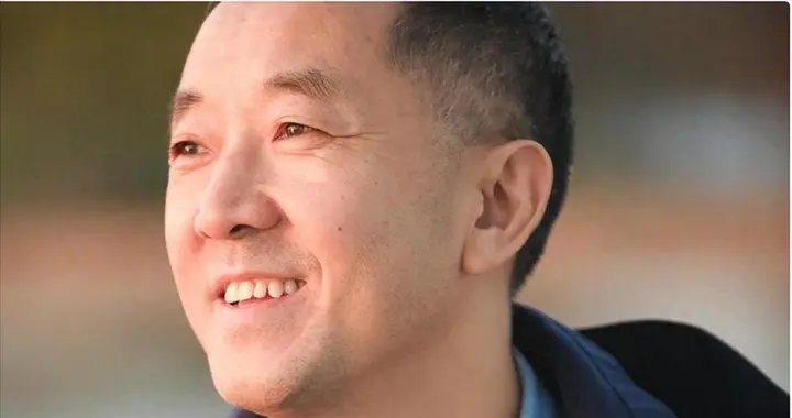 揭穿了？陈行甲终于“停薪”！公益高薪人设崩塌记