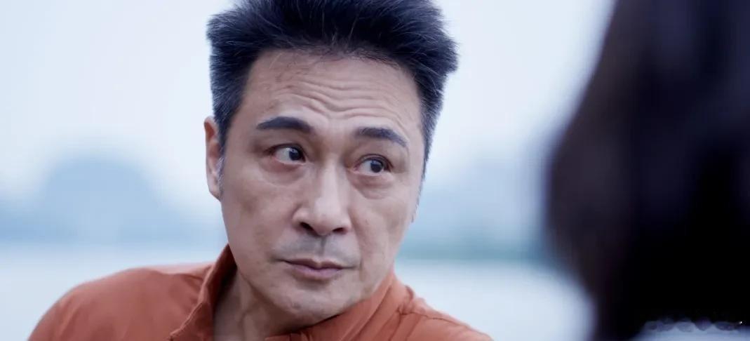 追平钟楚曦新作《蝉》才明白，演技无需对比，因为好坏一清二楚 ​