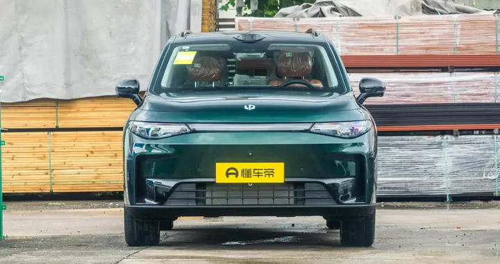 20万内家用SUV的务实之选，试驾零跑C16，全家人都满意