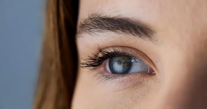 眼睛模糊就当老花眼？医生提醒：可能是这4种病，发现要记得检查