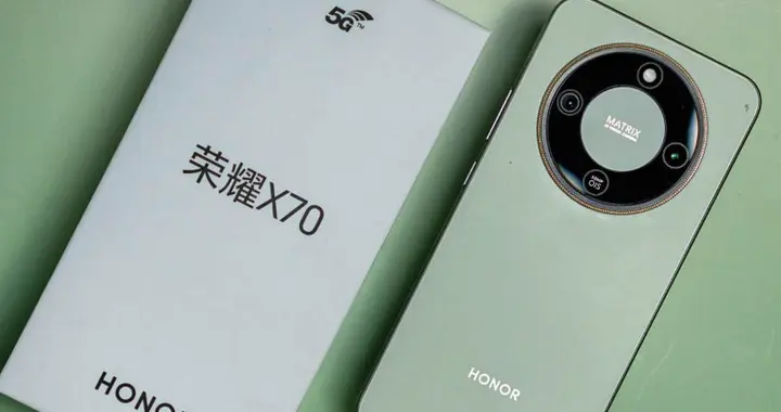 2025年12月买手机，1000元到5000元价位，这5款堪称“人中龙凤”