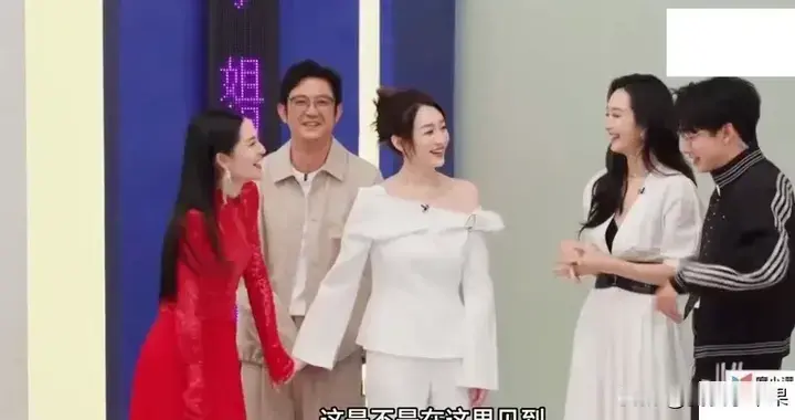 李小冉争谢娜抚养权？过气艺人世界哪有友情，全是演技和权衡利弊