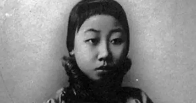 49年上海解放，有人提议禁娼，陈毅市长：这会砸了30万人的饭碗！