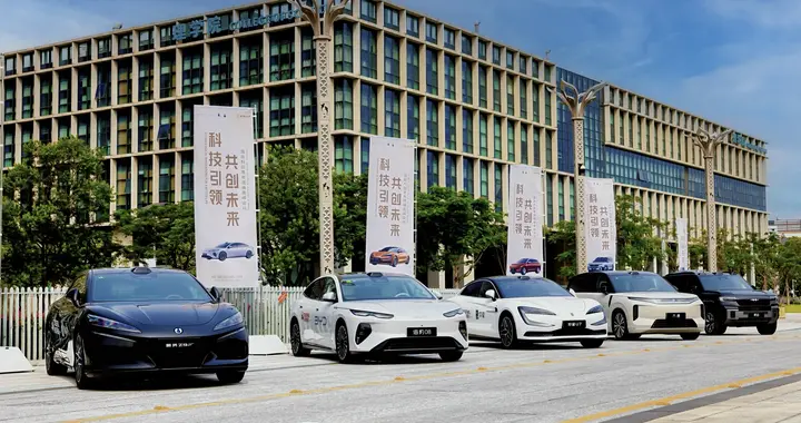 历时43天横跨11国！比亚迪重走“马可波罗新丝路”。