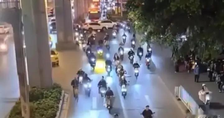 《读者》照进现实，深圳交警的严管即文明
