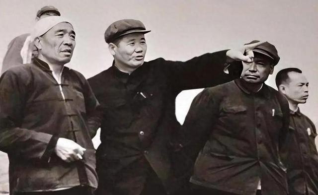 李先念关怀背后的深意：为何停止对陈永贵送材料？