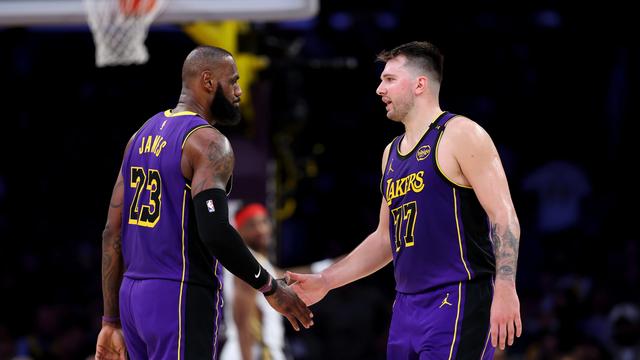 小熊二球： 名嘴：詹姆斯可胜任东契奇角色