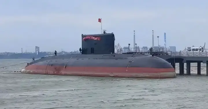 移交工业大学，解放军200多架歼轰7，为何全面退入二线？