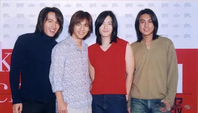 《周渝民怒呛F4合体捞金！25周年演唱会有戏吗？粉丝急疯求同框》