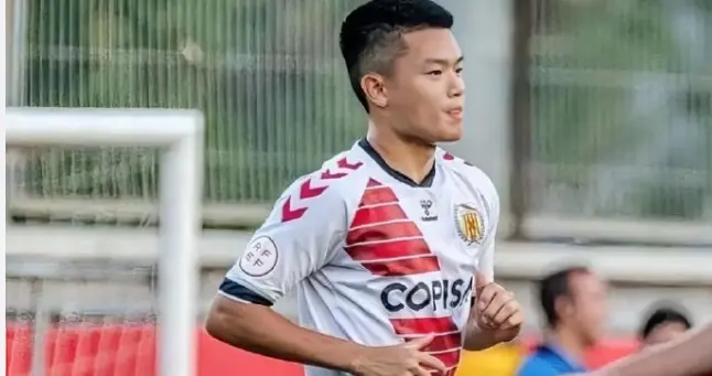 想到昔日天才少年何小柯，被称为中国C罗附体，为何如今不行了？