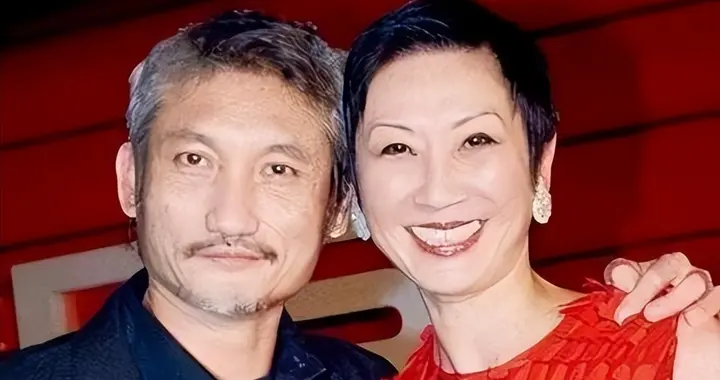 施南生离世未满24小时，私密往事全被深挖，怪不得丁克36年不生娃