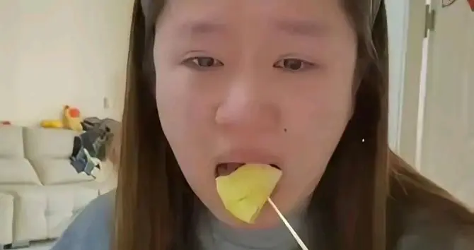 200块水果编造引产悲剧：拿人命演戏博流量，这群人根本毫无底线