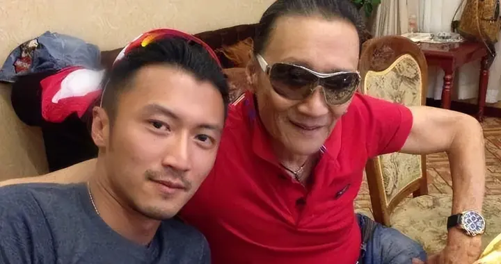 谢贤去世后，妖魔鬼怪全出现！死因被疑、遗愿被露、前女友被骂