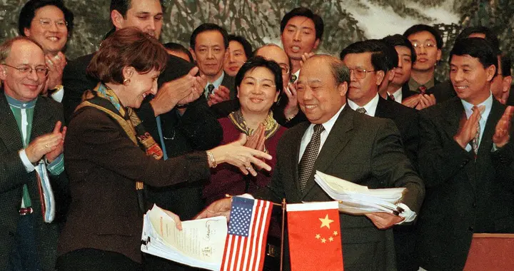 中国入世25年，美国还在后悔？威胁取消最惠国待遇，好处一点不提