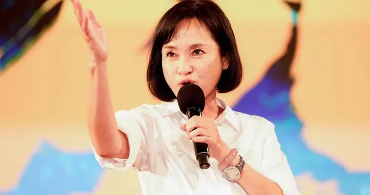 柯志恩仅落后0.6%，这把“关键之火”能否烧出蓝营首位高雄女市长