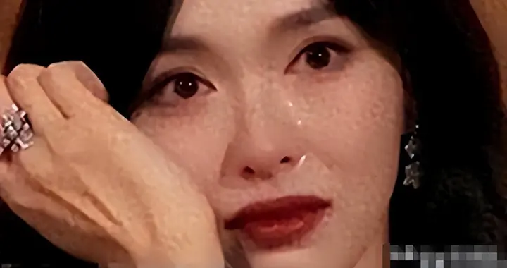 婚变传闻真相大白后，唐嫣自曝私密猛料，原来和罗晋早就不遮掩了