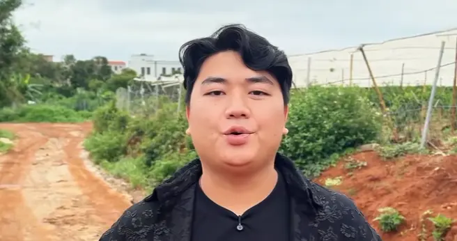全红婵也没想到，退赛风波过去两个月后，哥哥全进华竟给她争光了