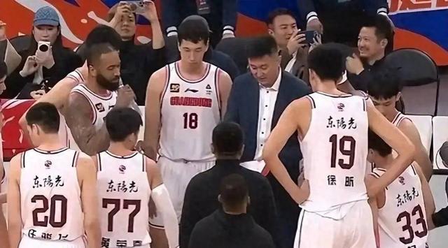 广东面临重建，山东报价程帅澎，辽宁抵达杭州，青岛续约刘维伟