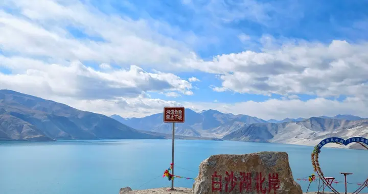 【南疆22】白沙湖北岸，人少景美，两点半果然狂风突起，站不稳