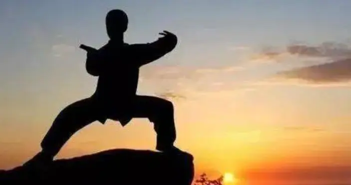 揭秘太极“三松一坠”：松非懈，坠有根，练出真正松沉劲