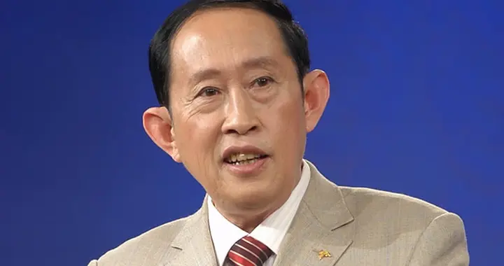 在历史的字缝里，王立群教授为我们提供的读史新坐标