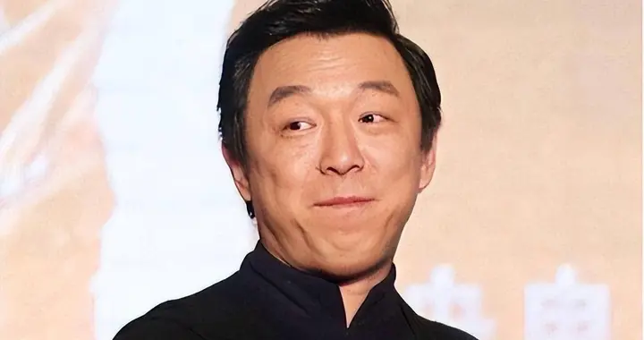 钱多又怎样,父母痴呆自己高危,52岁黄渤的下场 给中年男人敲响警钟