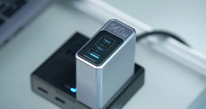 你的高品质快充搭子！航嘉高能S140 Pro氮化镓安全快充将充电能力做到极致