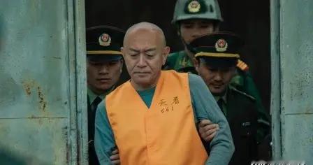 战刀屠狼2：几位森林警察与国外间谍偷渡集团的丛林对抗