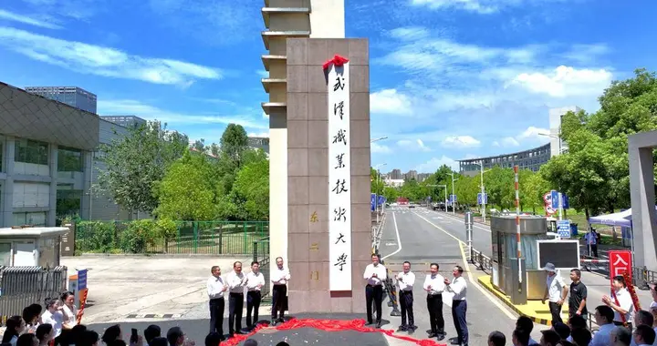 为什么现在的大学生，找工作还不如十几年前的专科？