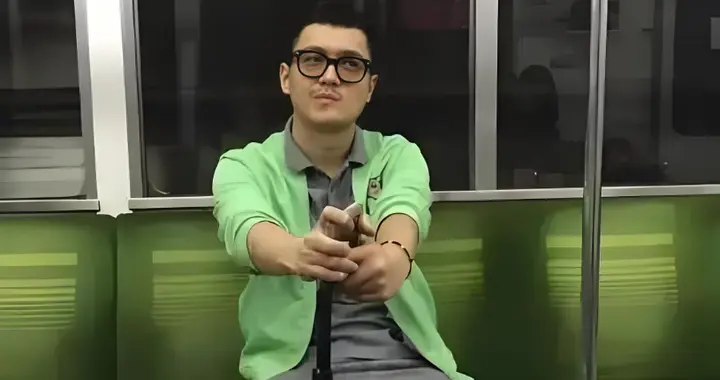 善恶终有报！曾破坏王宝强和马蓉婚姻的宋喆已出狱一年，生活如何