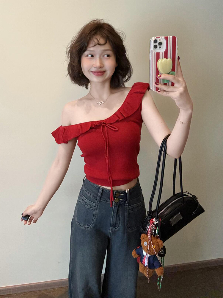 独特超好看小上衣设计感小众红色露肩t恤女