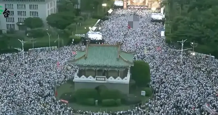 郑丽文官宣20万人到场！赖清德心凉了半截两位蓝营大佬到场太意外