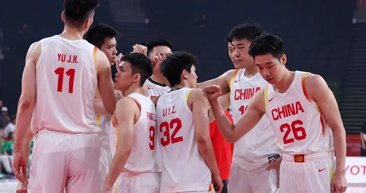3记三分、4次妙传！中国男篮胜菲律宾，难怪郭士强重点培养他