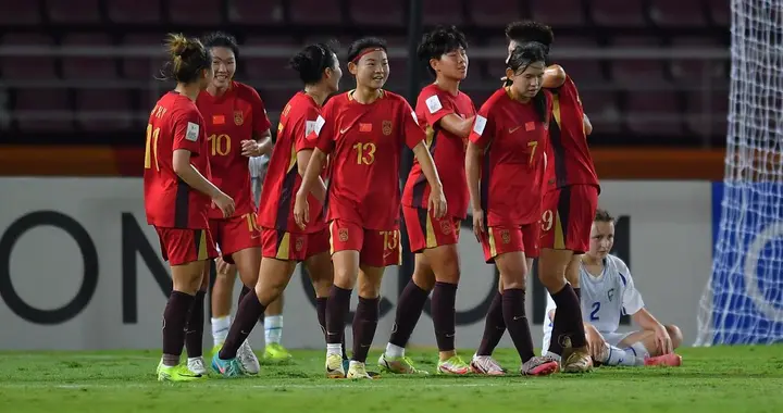 U20女足亚洲杯：中国2-1乌兹别克斯坦晋级四强，半决赛战日本女足