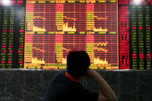 A股港股午盘亮眼，A股微涨港股恒指涨，牛市要来了？