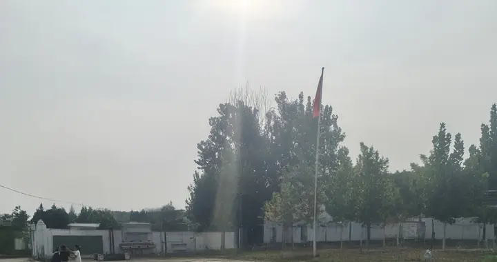 每周半天校外实践：政策方向没问题，安全责任不厘清，谁敢迈出门