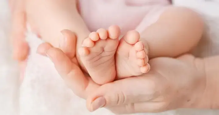 富豪代孕超100个孩子，普通人却不敢生一个！贫穷成了避孕药？
