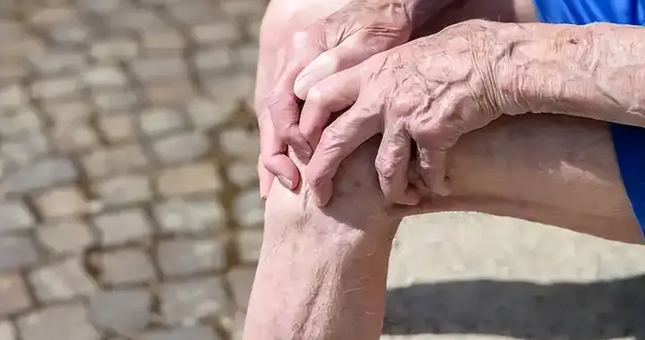 “大病来前，下半身先知”？下半身若有这6个表现，大病来临信号