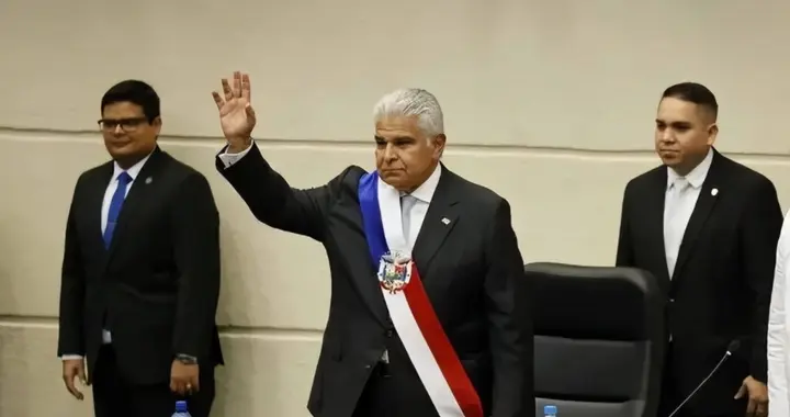 中国港口大量巴拿马船被扣，船公司被敲打，巴拿马犯了三个错误