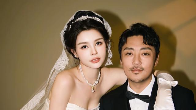 娱圈大瓜：演员赵达45岁了， 在微博晒结